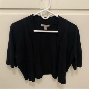 Roz & Ali 1X black shrug sweater